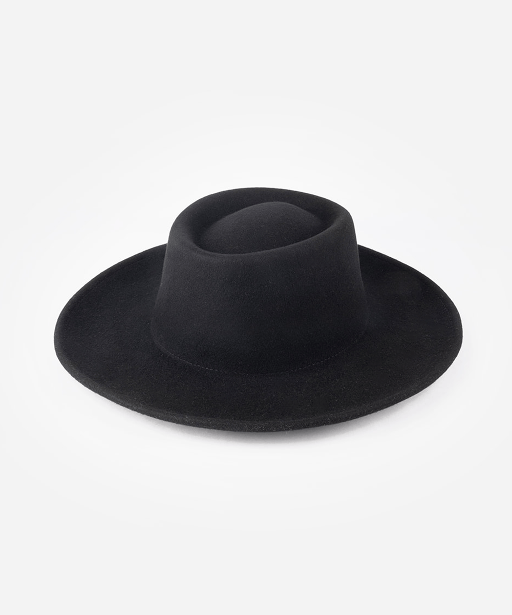 Gambler hat with an indented oval crown and an upturned brim against a white background #color_black