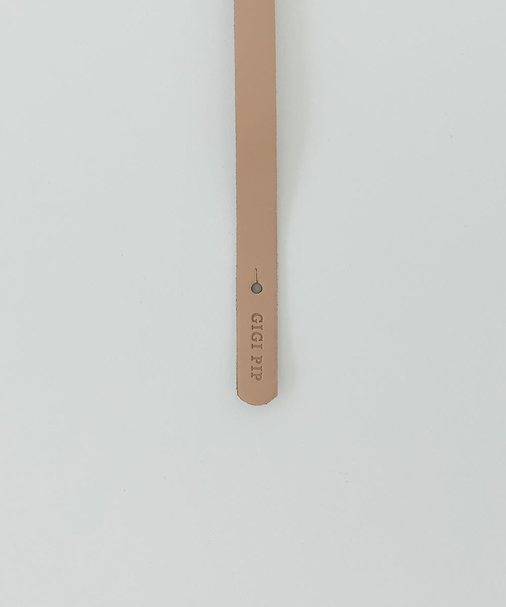 A tan genuine leather thin hat band on a white background #color_tan